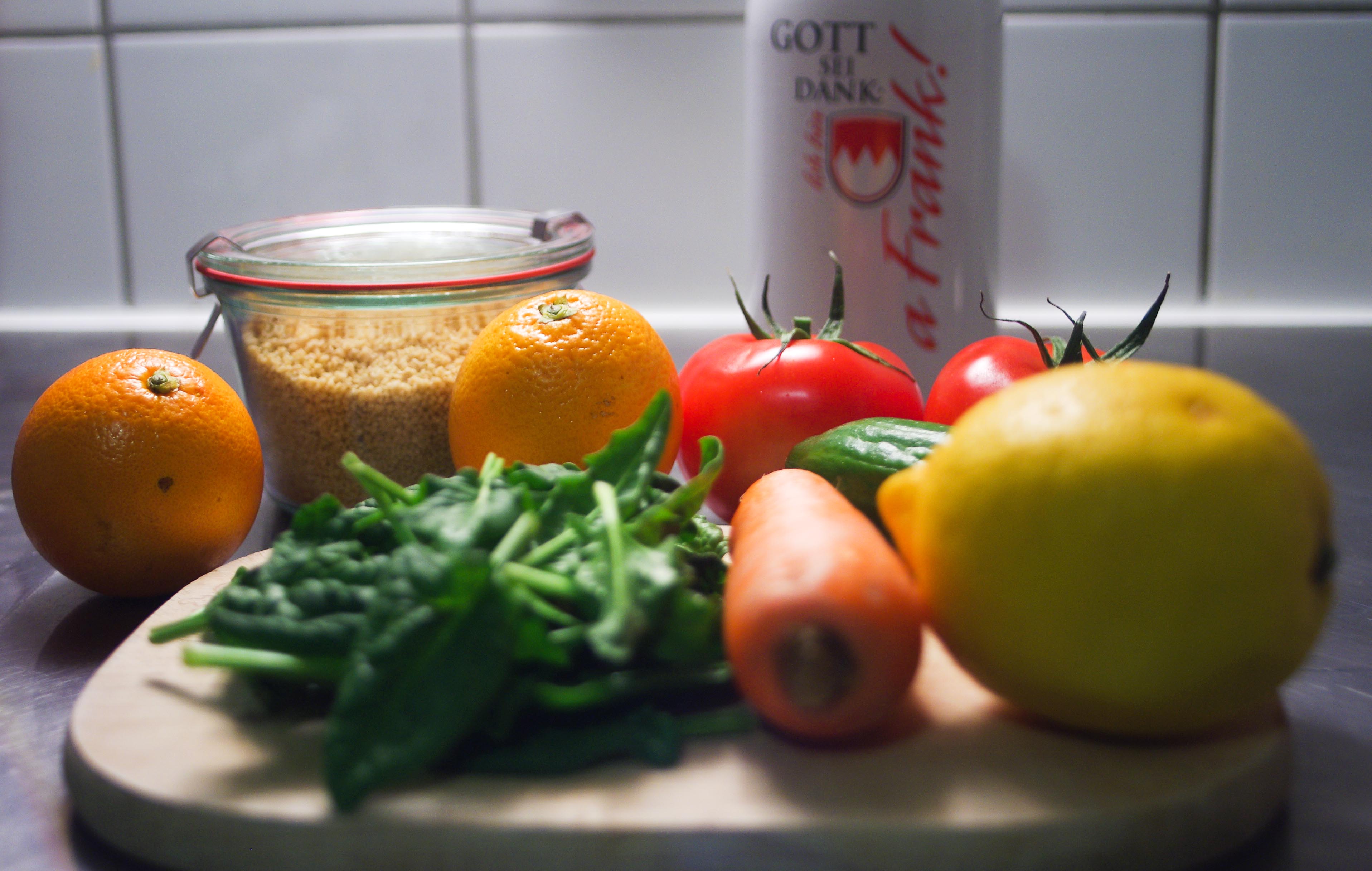 2013-02-26 Couscous Salat mit Blutorange2